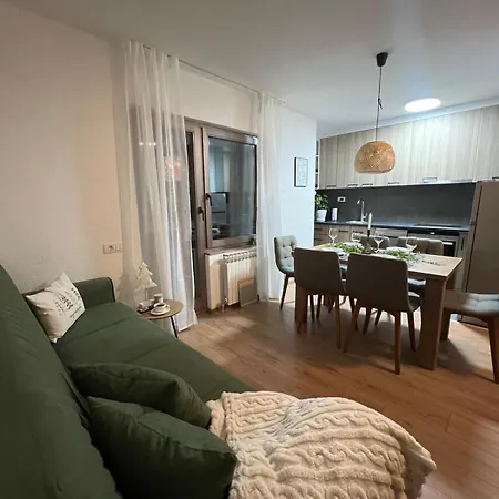 Kiki 2 Apartament Pale